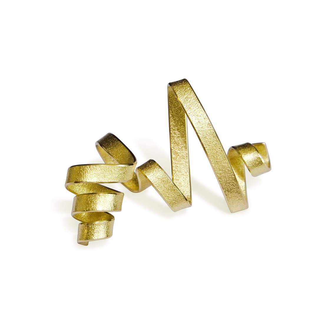 sculptural ring – calligraphy - in 18 kt Fairtrade Gold - sculptural jewelry by artist Ute Decker