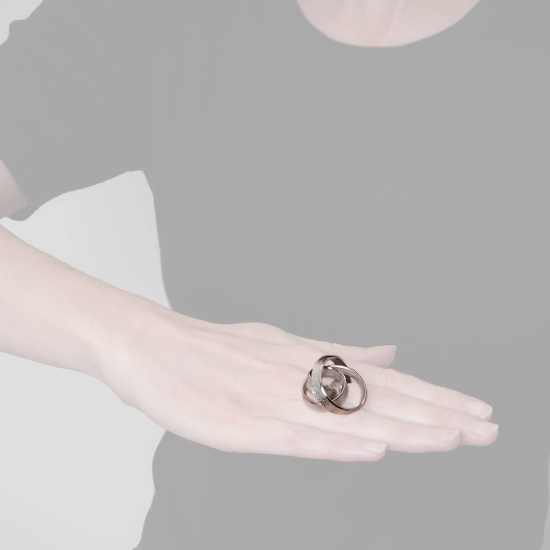 ute decker, curling crest of a wave - medium