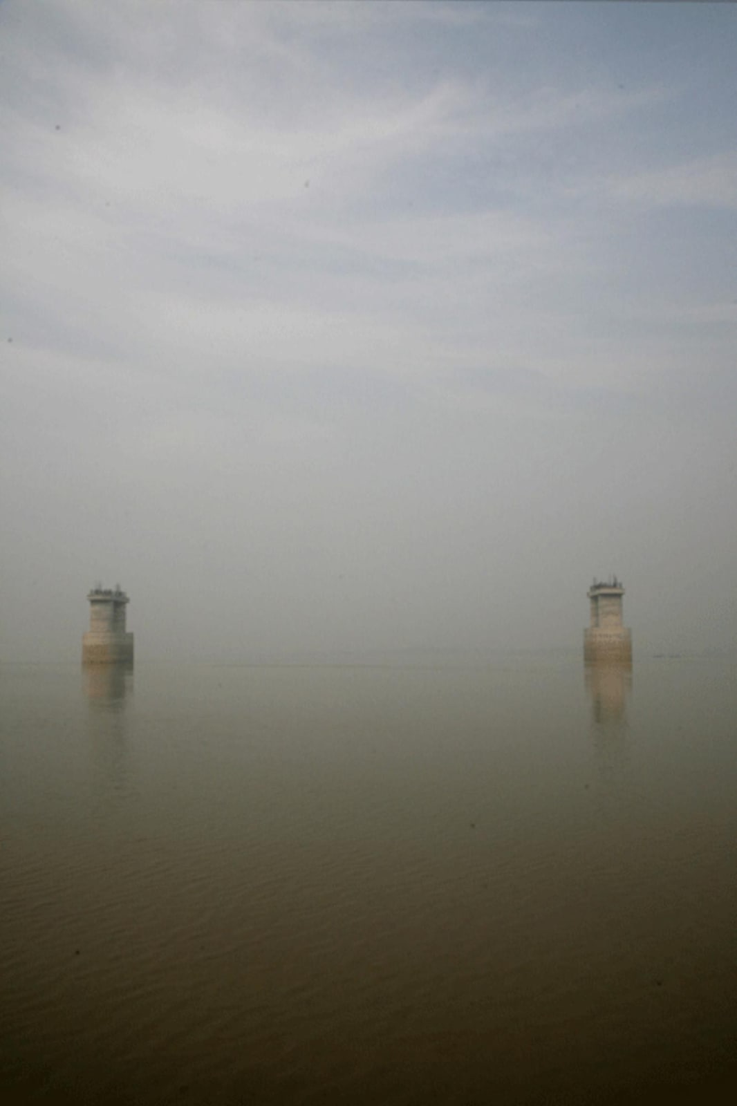 Atul Bhalla, Distant, 2011