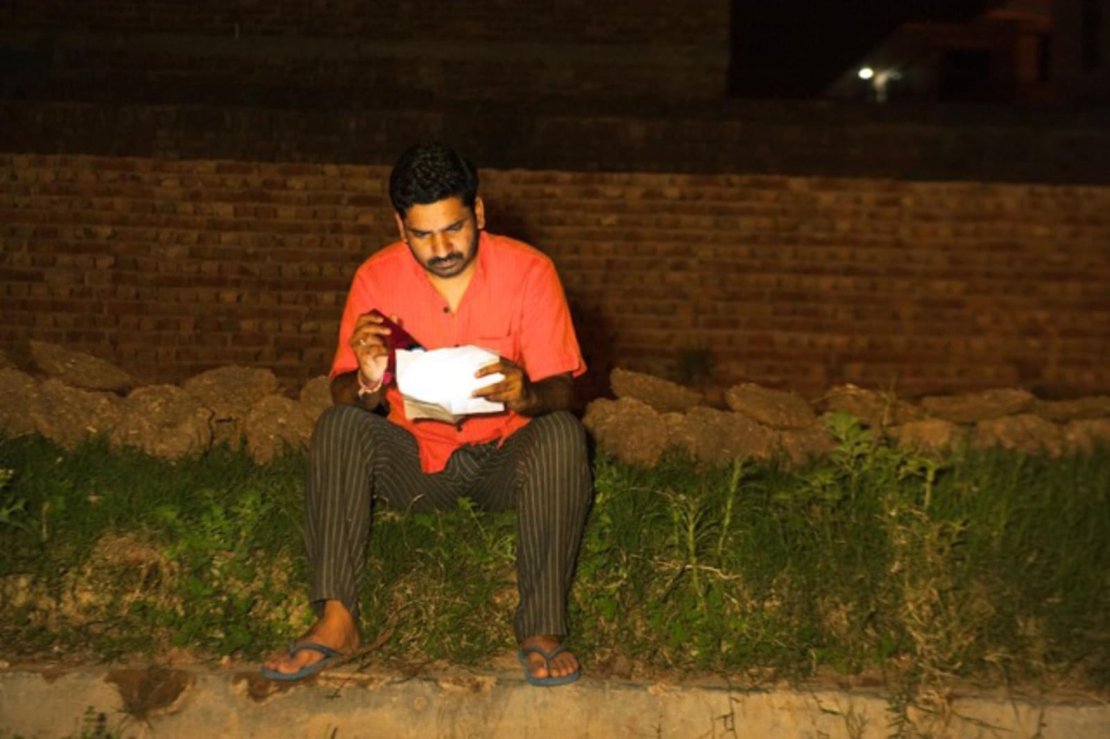 Charan Singh, Untitled # 11, New Delhi, India Not at Home: Liminal Narratives Series