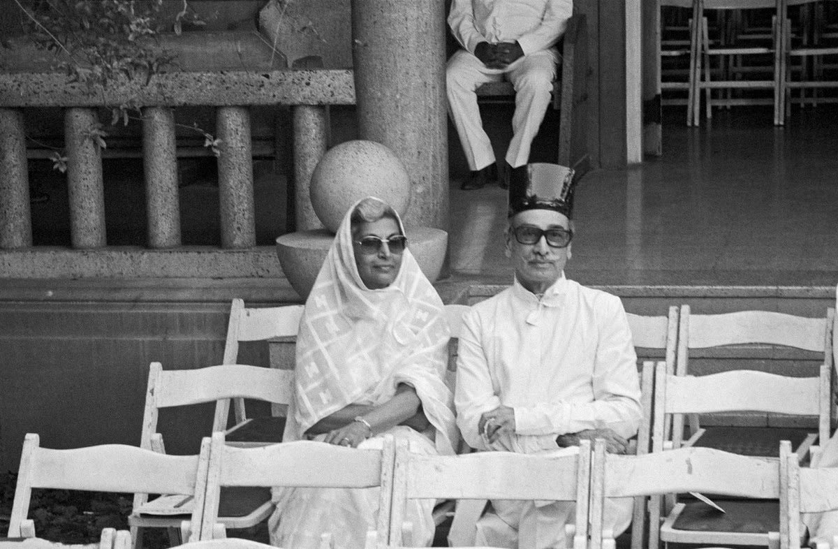 Sooni Taraporevala, Jehangir Sabavala at funeral prayers for J.R.D. Tata , Bombay, 1993