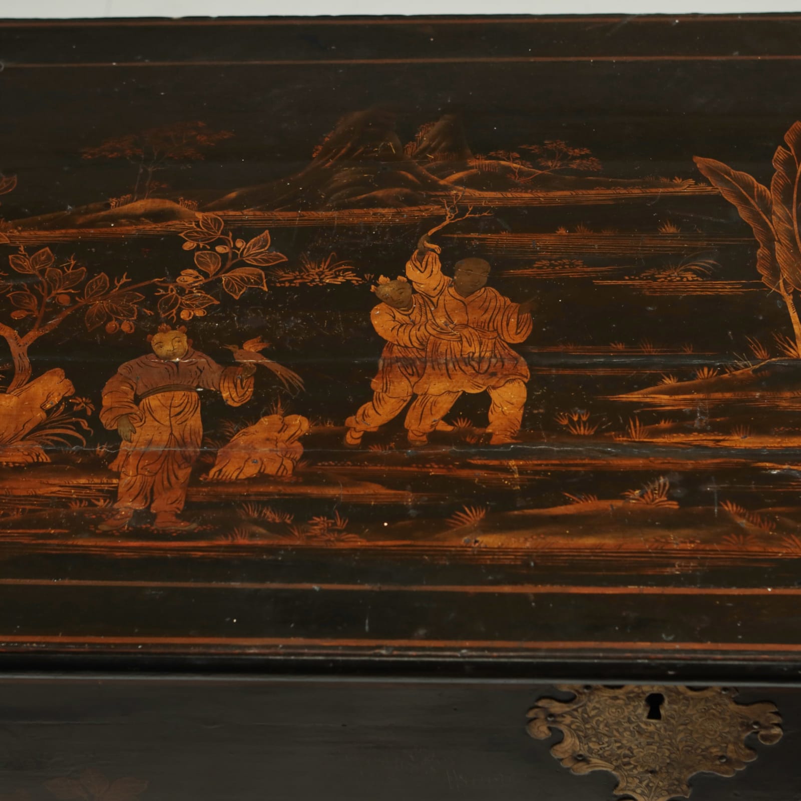 Japanned Chest , XVIII Century (SOLD)