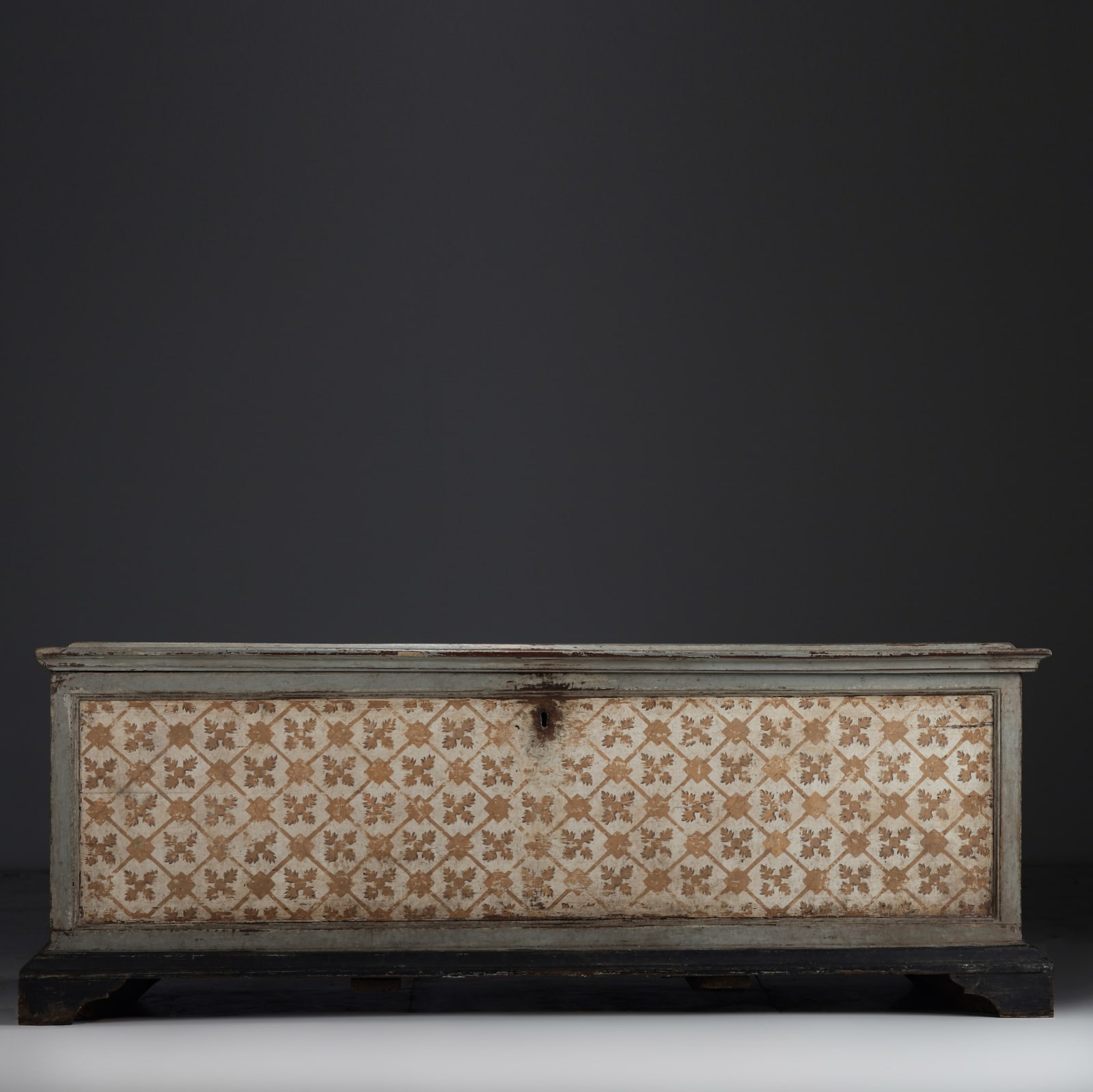 CASSONE , XVIII CENTURY (SOLD)