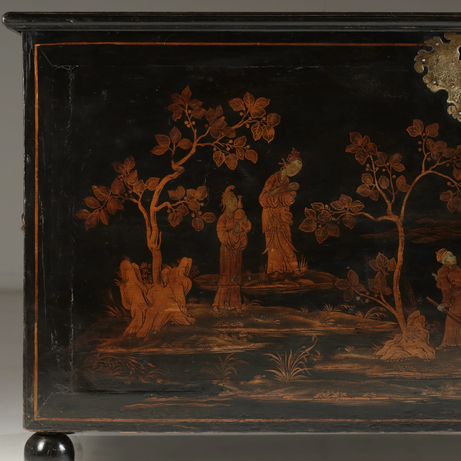 Japanned Chest , XVIII Century (SOLD)