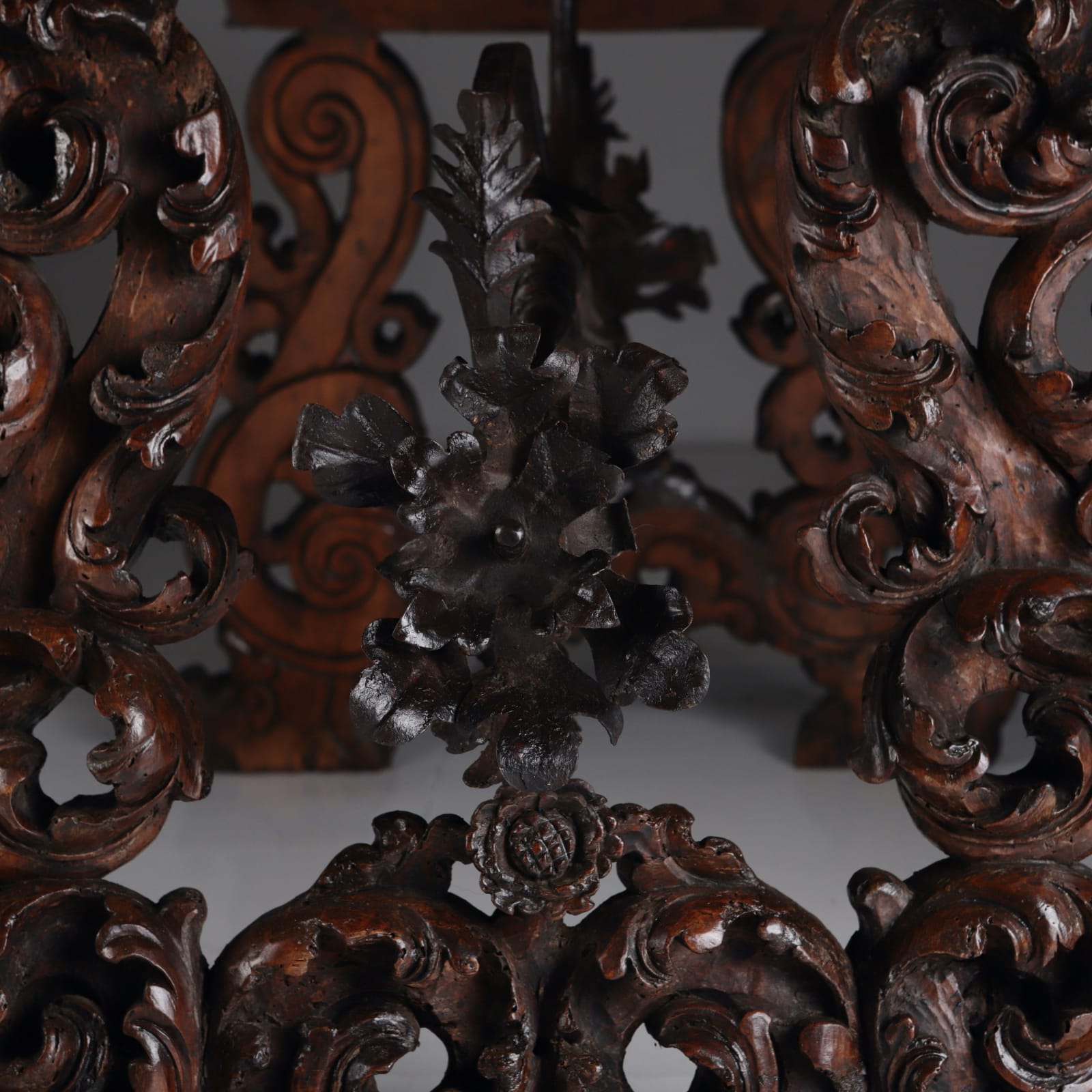 A BAROQUE SPANISH TABLE , XVIITH CENTURY (SOLD)