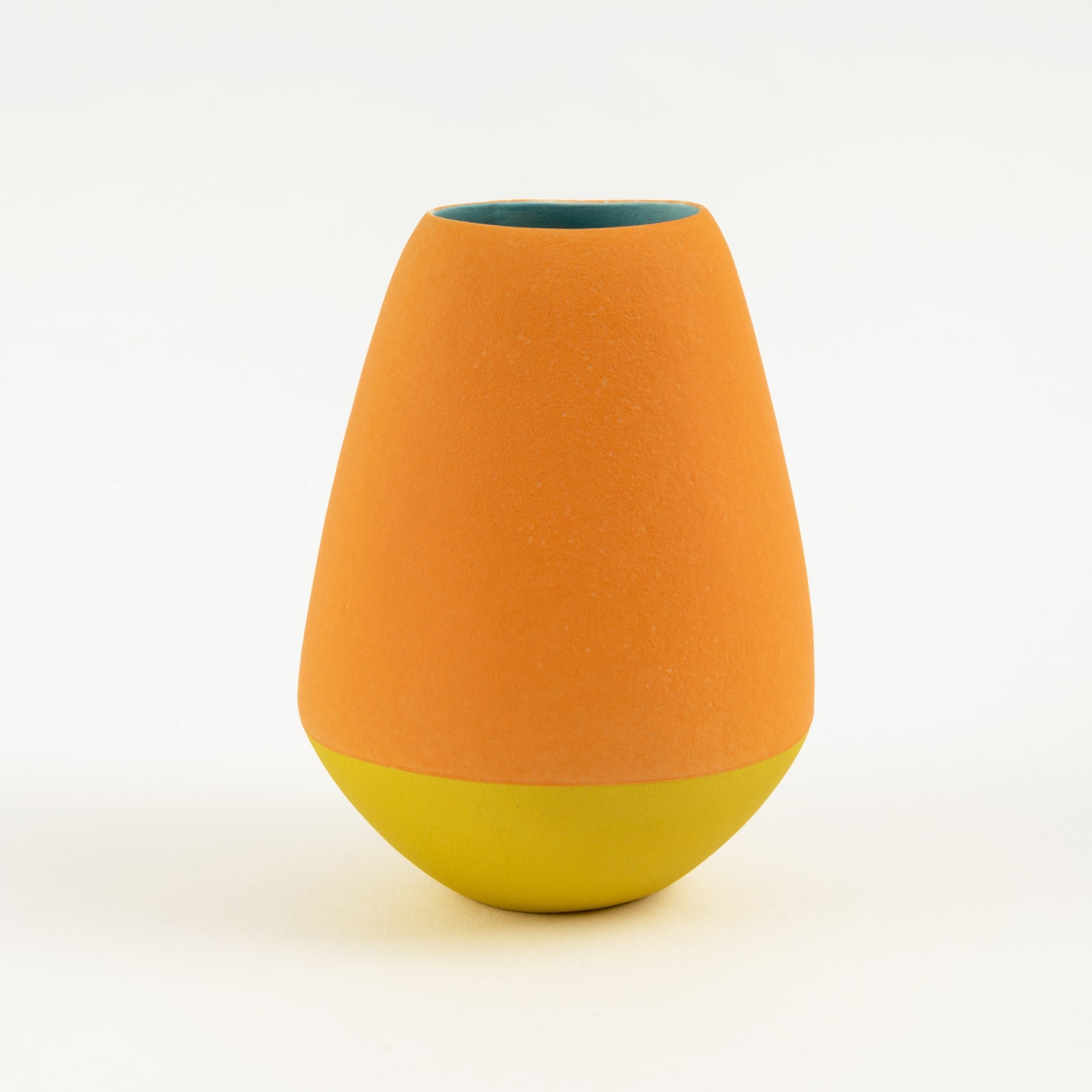 Maria Wojdat, Medium Vessel I - Divided Series, 2024