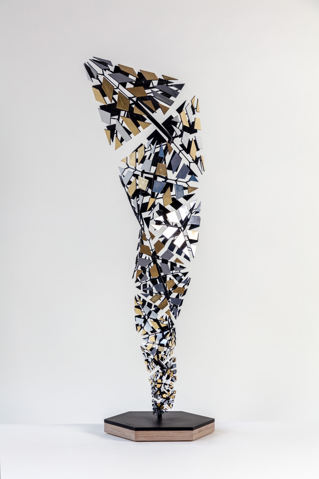 Conrad Shawcross, Fracture (R14S29) - Study for Enwrought Light, 2022