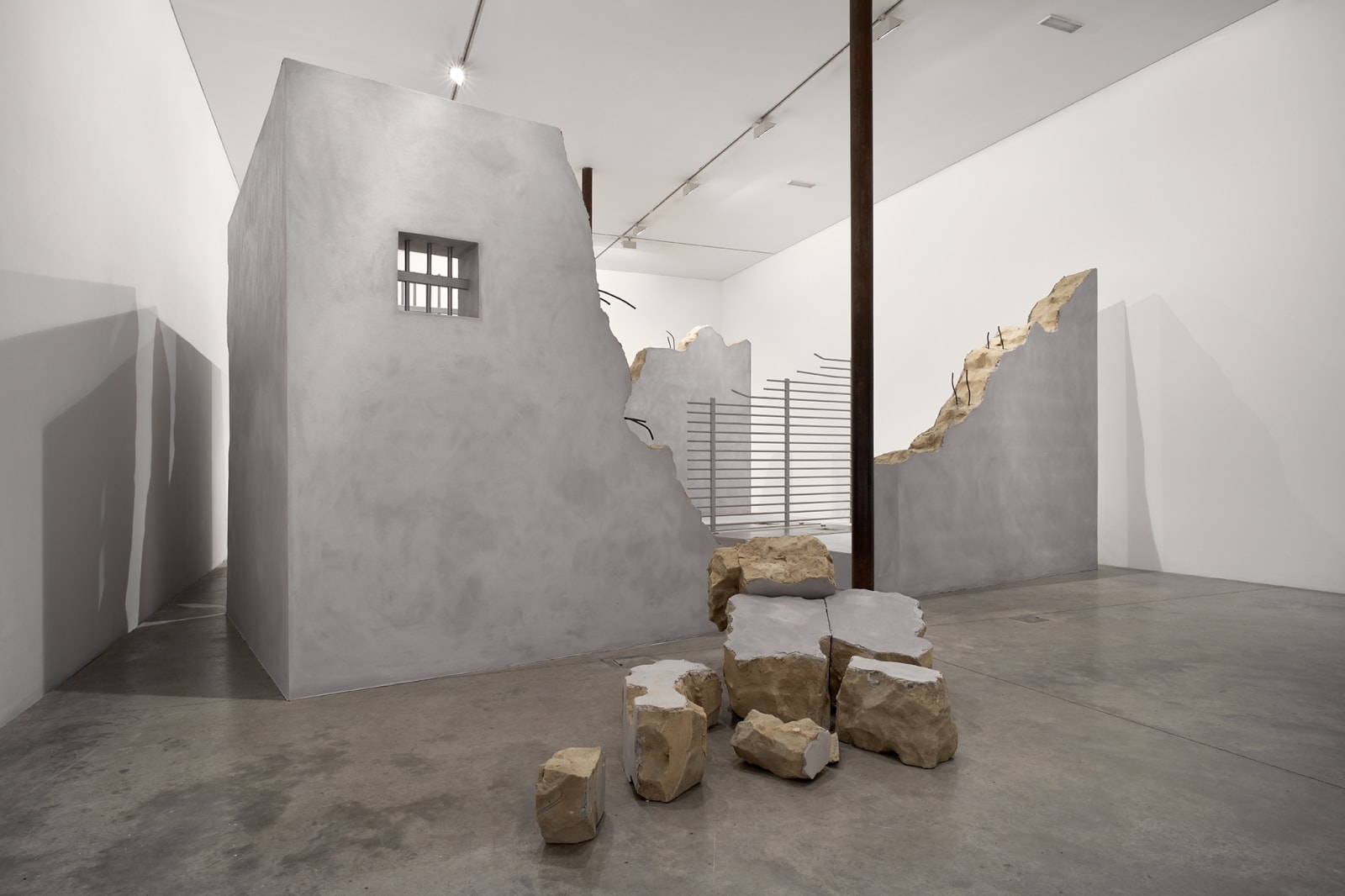 Elmgreen & Dragset, Prison Breaking / Powerless Structures, Fig. 333, 2002 / 2016
