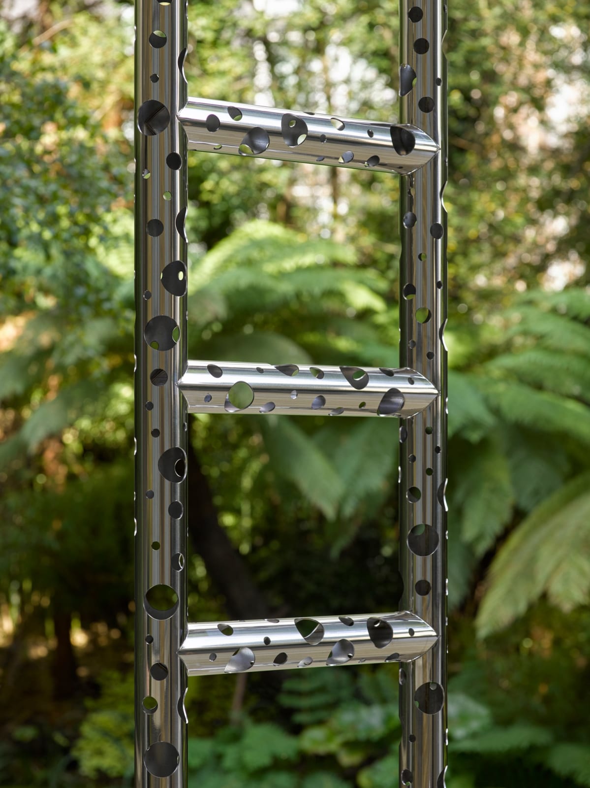 Yayoi Kusama, Ladder to Heaven, 2024