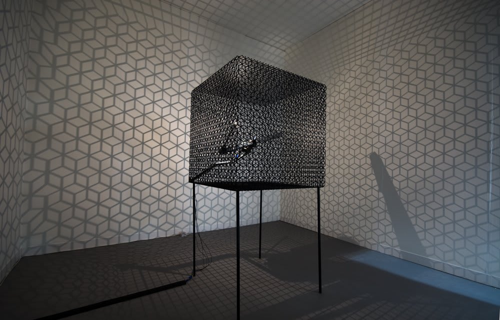 Conrad Shawcross, Slow Arc inside a Cube IV, 2009