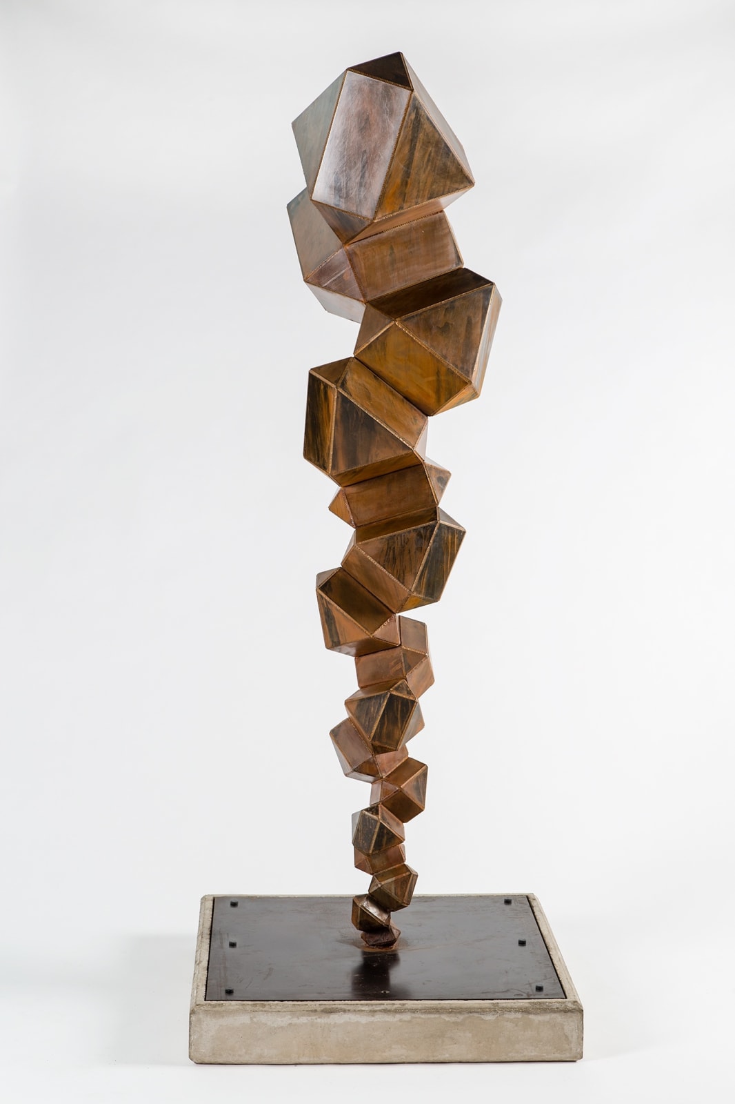Conrad Shawcross, Paradigm Chamfer (Solid), 2016