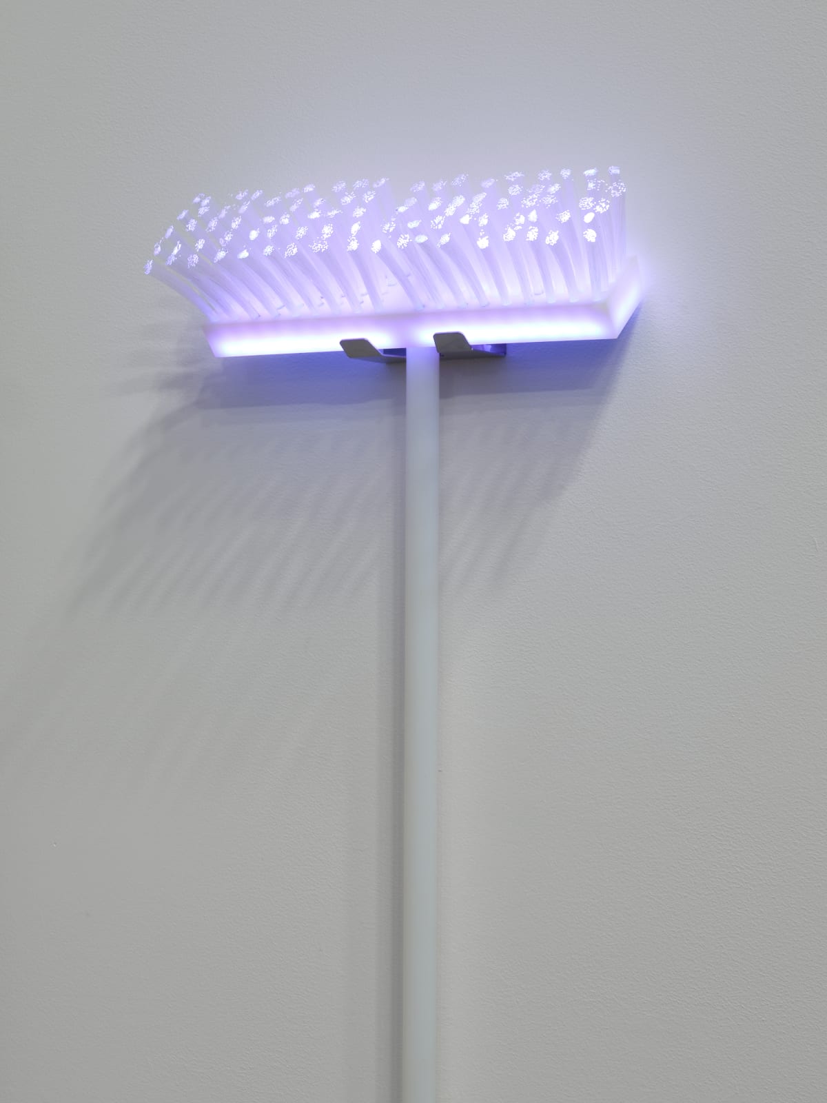 Eddie Clemens, First Generation Fibre-Optic Broom 3.0 (Ultra-High-Molecular-Weight Polyethylene and Nylon), 2021
