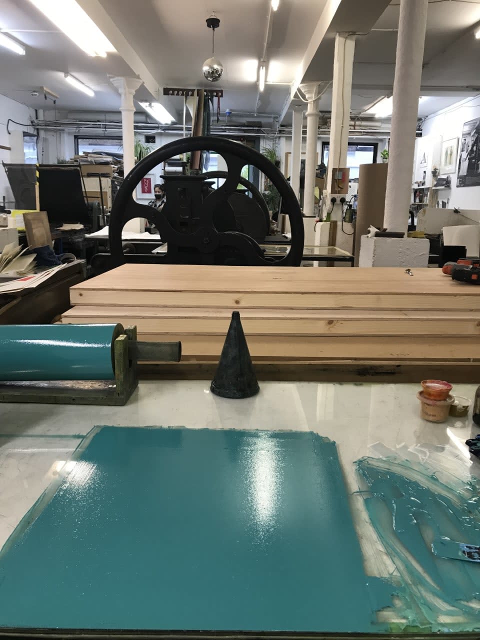 Jo De Pear, Sea Fan I - Cherry/Pink