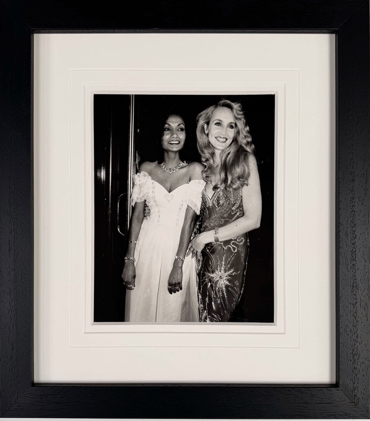 Richard Young, SHAKIRA CAINE AND JERRY HALL, LANGAN'S BRASSERIE, 1980