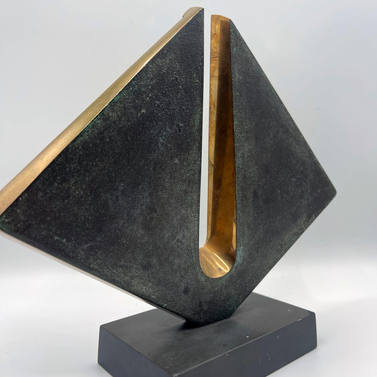 Denis Mitchell, PELYN, 1983