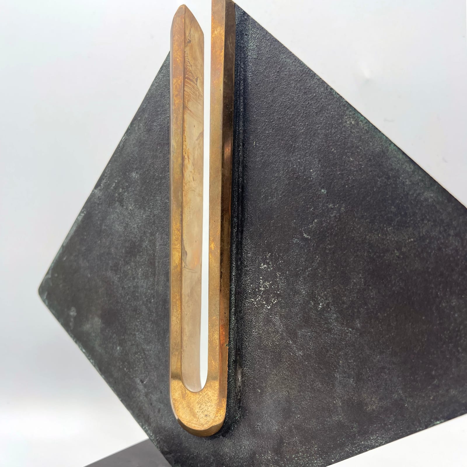 Denis Mitchell, PELYN, 1983