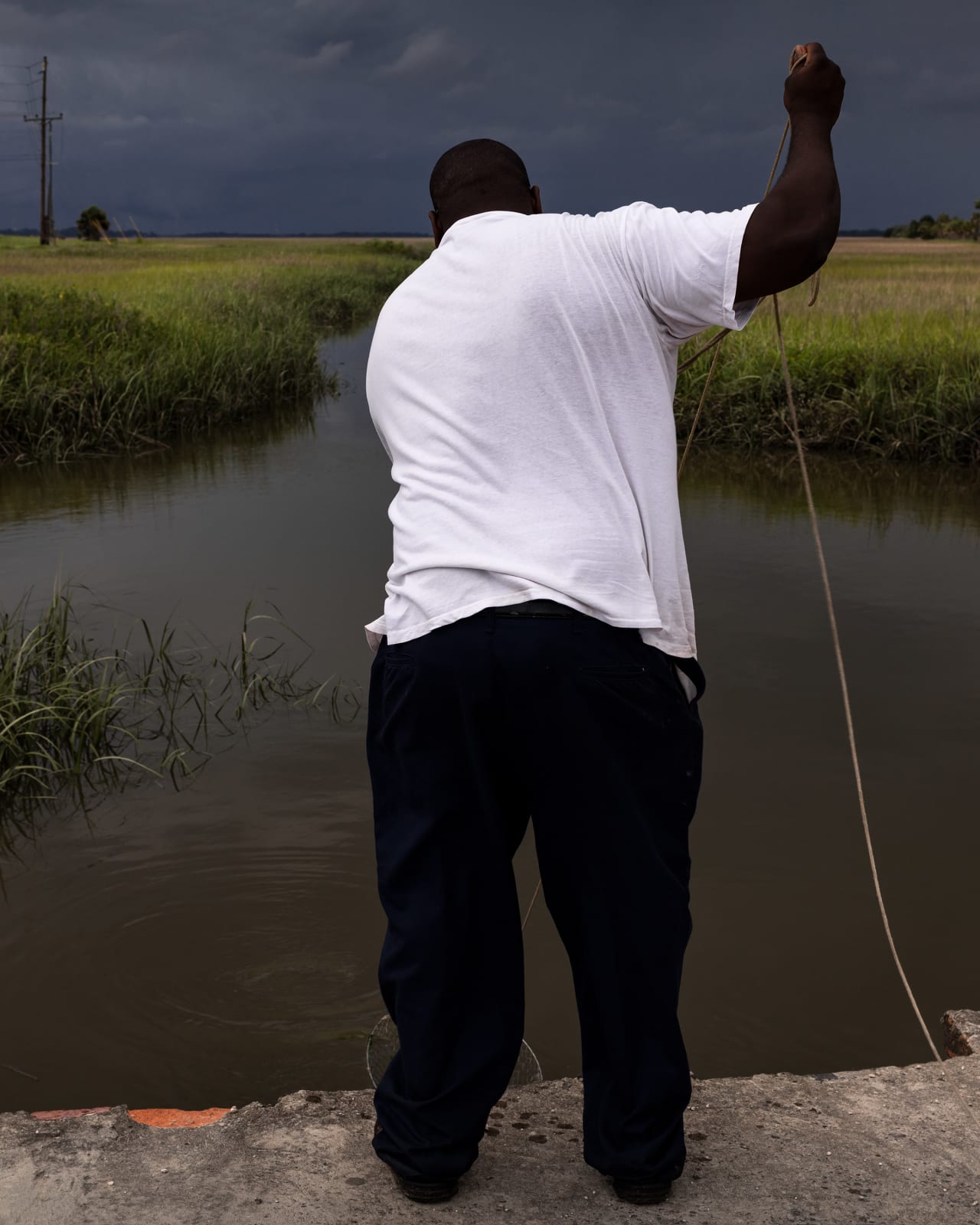 Anastasia Samoylova, Crabbing, Georgia (from the FloodZone series), 2018