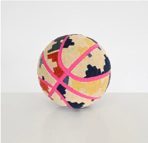 Nevin Aladag, Teppichball #25 (carpet ball #25), 2023