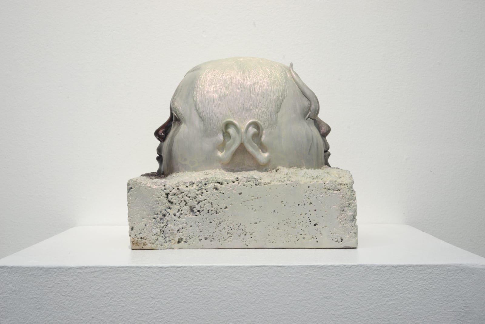 Lynyrd Paras, NAKADILAT SA DILIM (Hand-painted 2), 2025