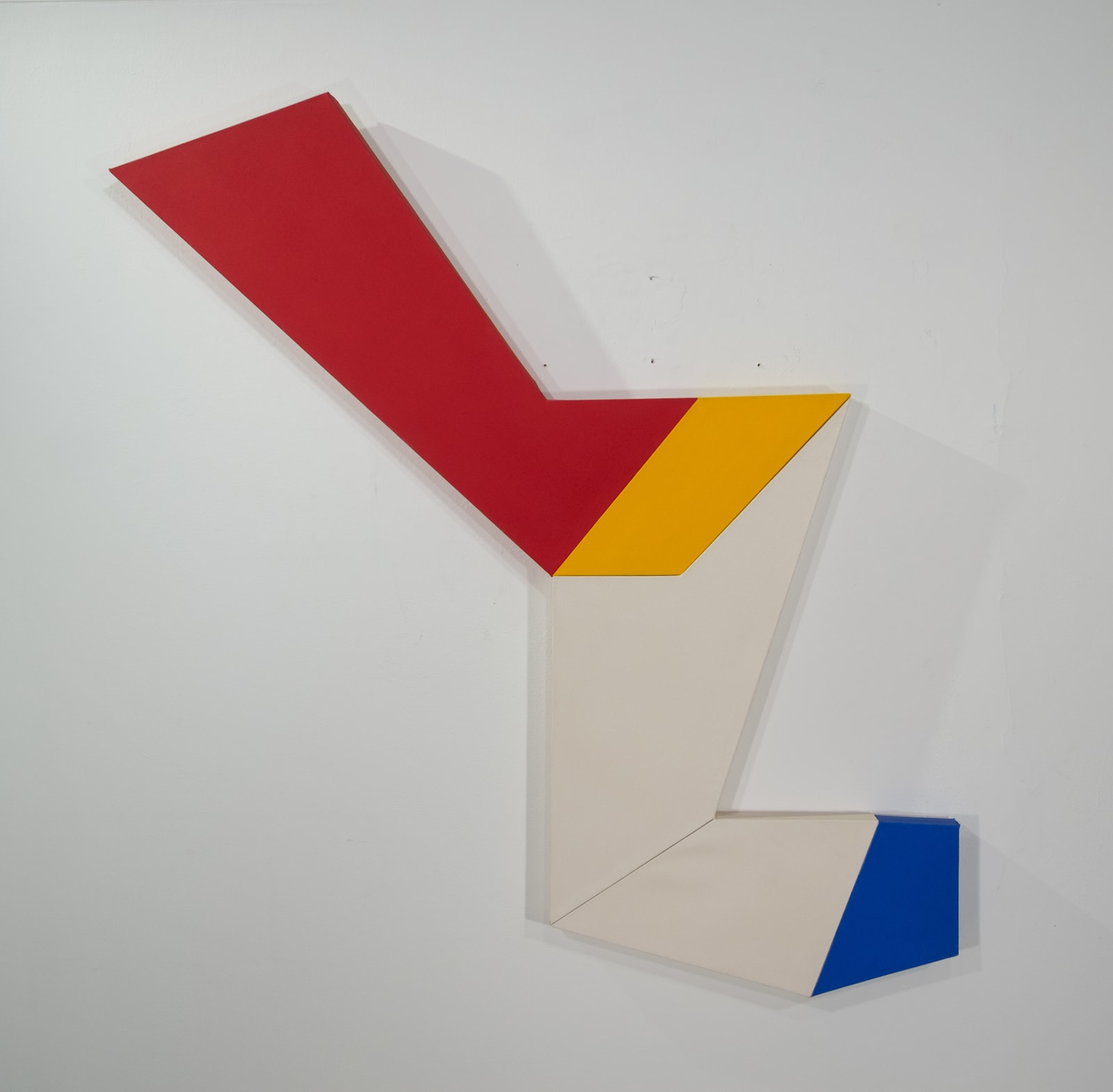 Painting of interconnected tridimensional trapeze and rhomboid shapes (red, yellow, white, cobalt blue)
