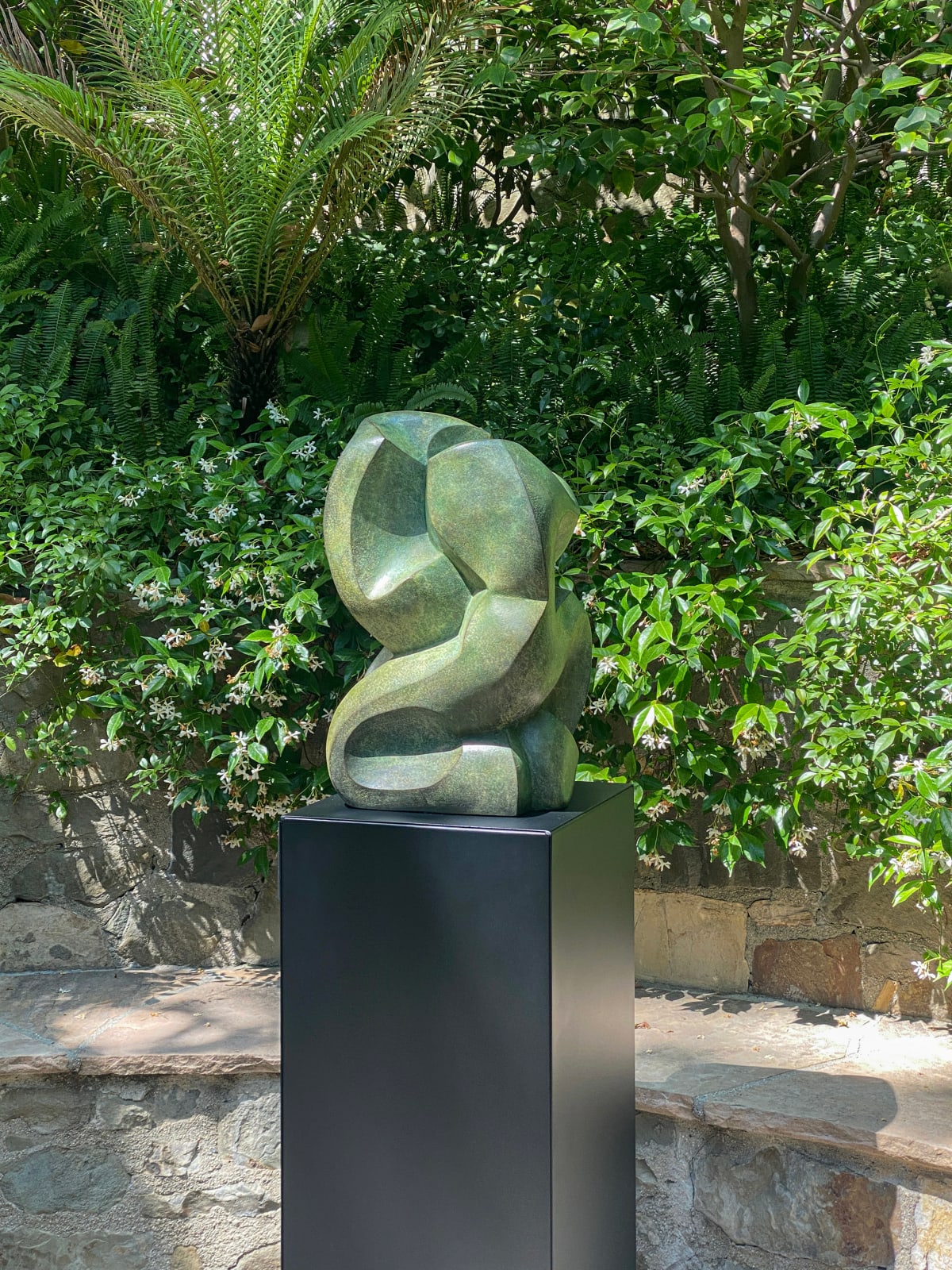 Michael Wilding, The Offering, 2023