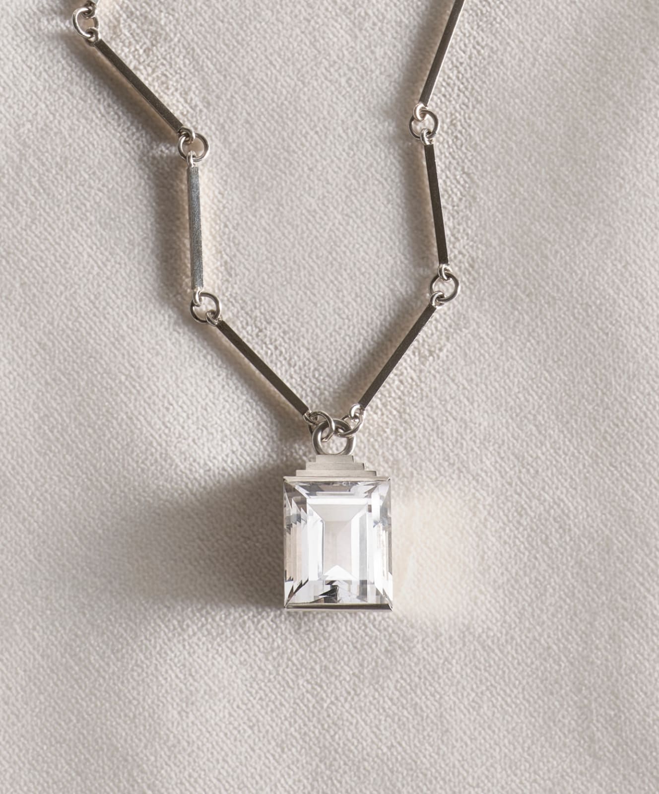 Wiwen Nilsson, Necklace