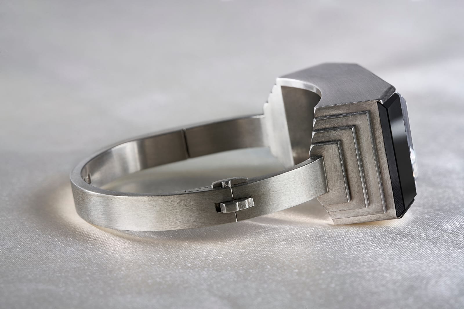 Wiwen Nilsson, Bracelet