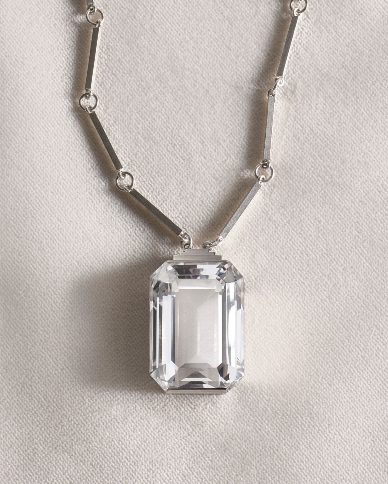 Wiwen Nilsson, Necklace