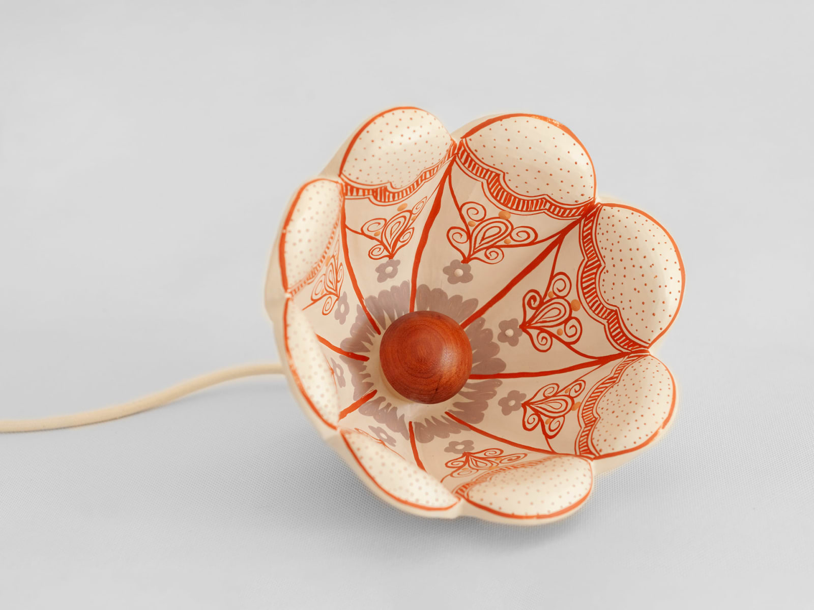 Maria Fernanda Paes de Barros, Ni table lamp, 2017