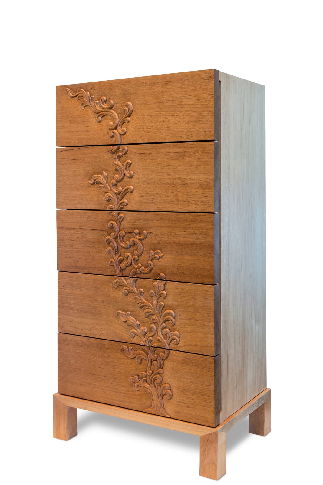 Maria Fernanda Paes de Barros, Rococó dresser, 2018