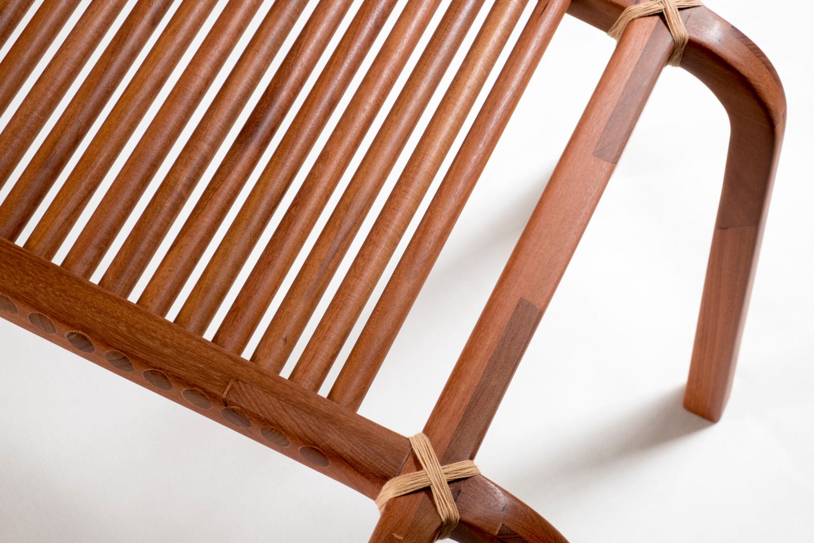 Maria Fernanda Paes de Barros, Embira bench, 2020