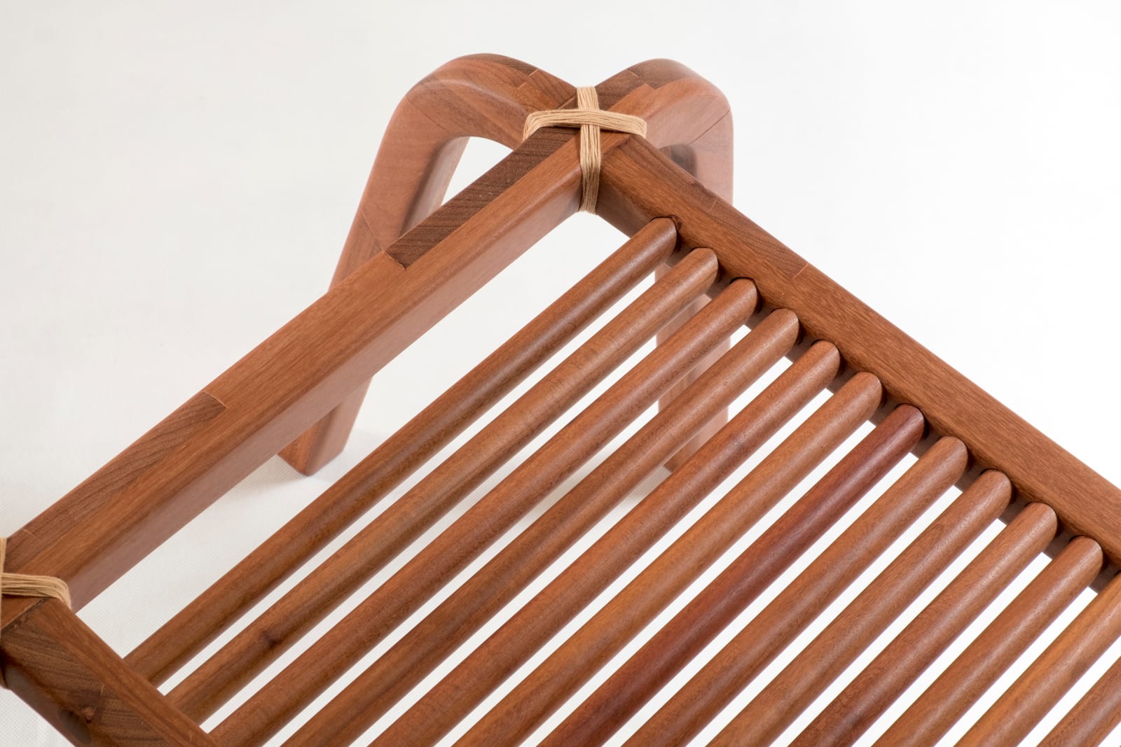 Maria Fernanda Paes de Barros, Embira bench, 2020