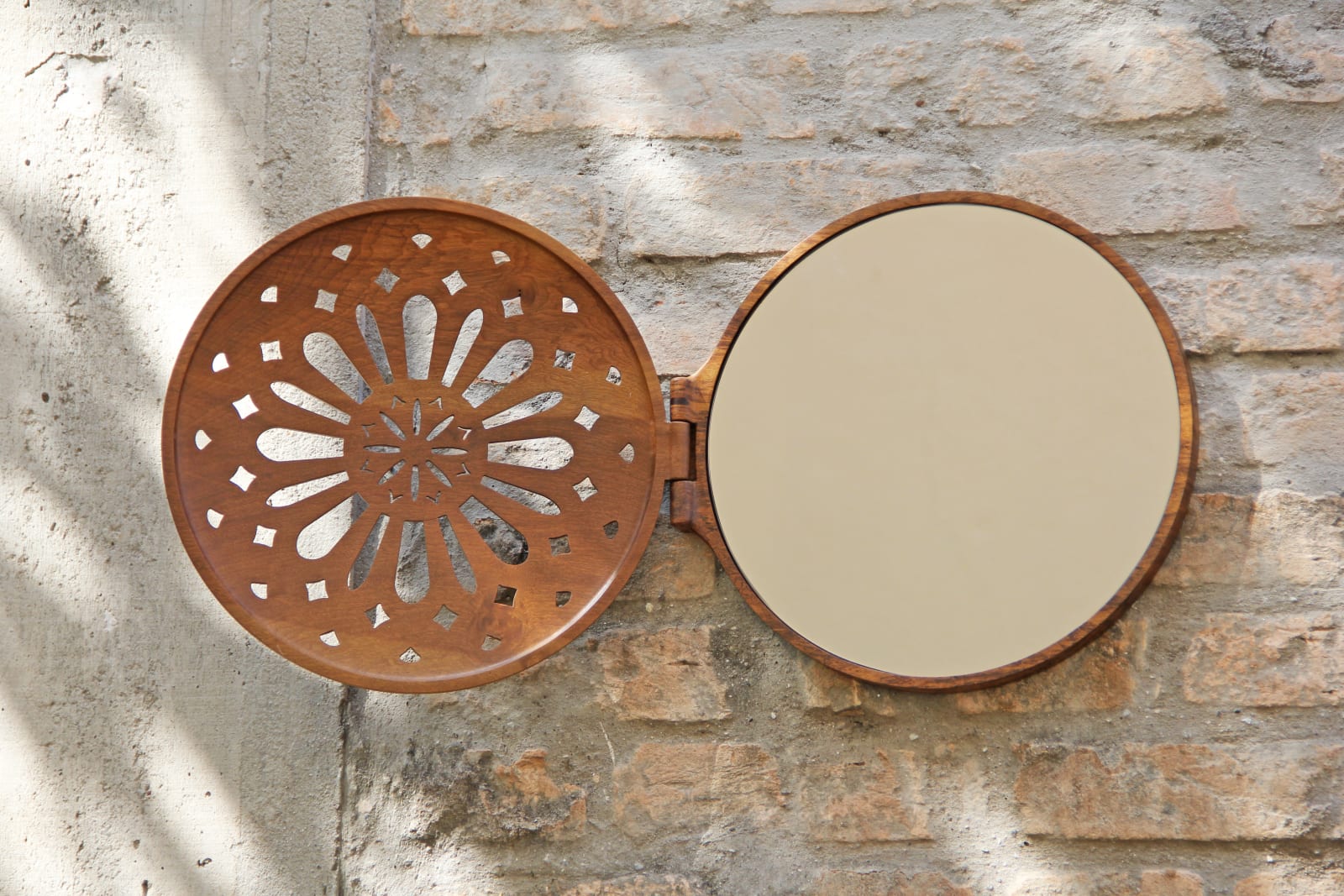 Maria Fernanda Paes de Barros, Reliquary Mirror, 2018