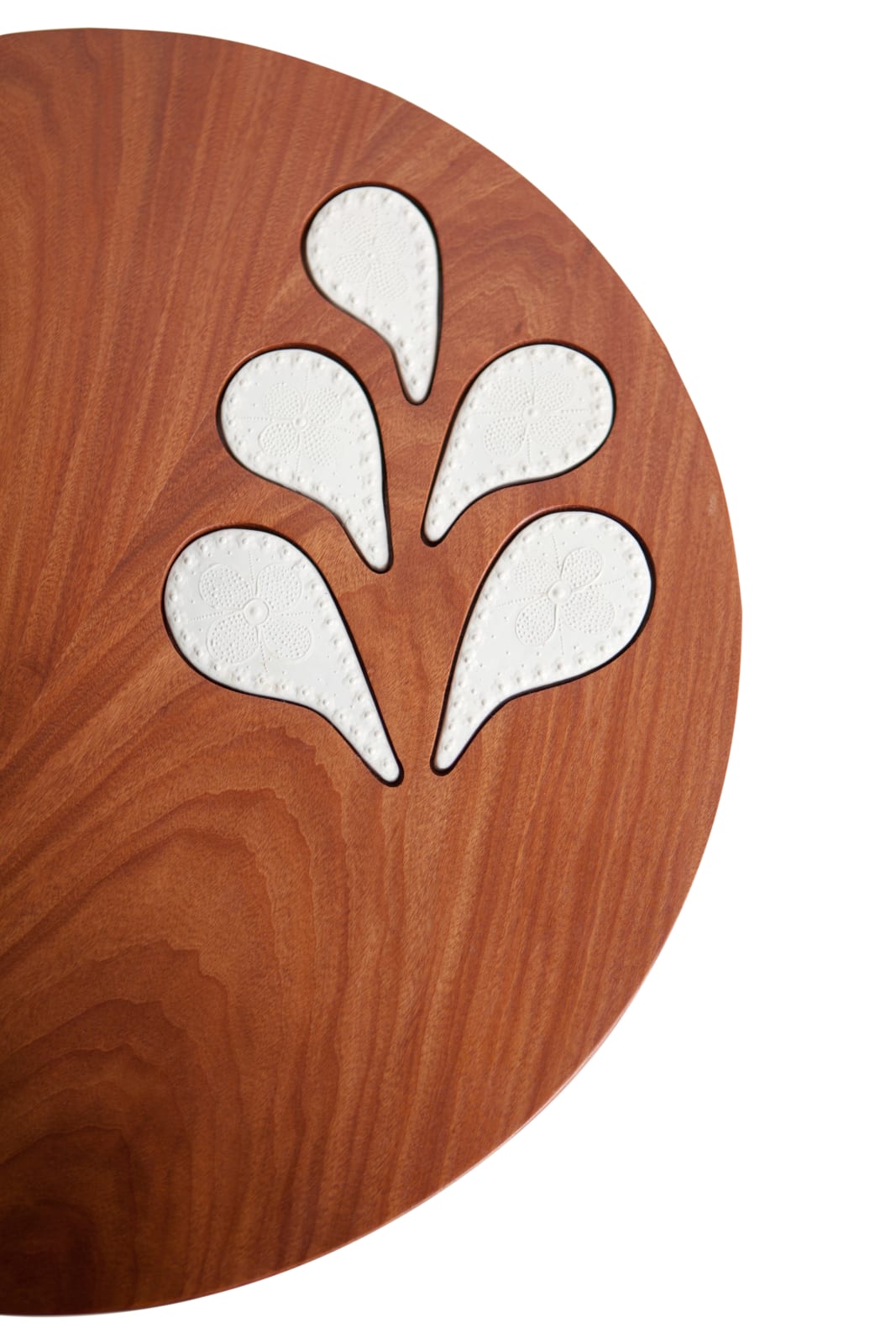 Maria Fernanda Paes de Barros, Encontros side table, 2017