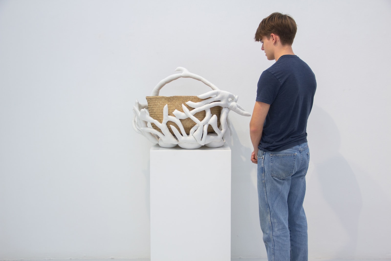 Lai Thi Dieu Ha, Medusa's egg basket, 2024