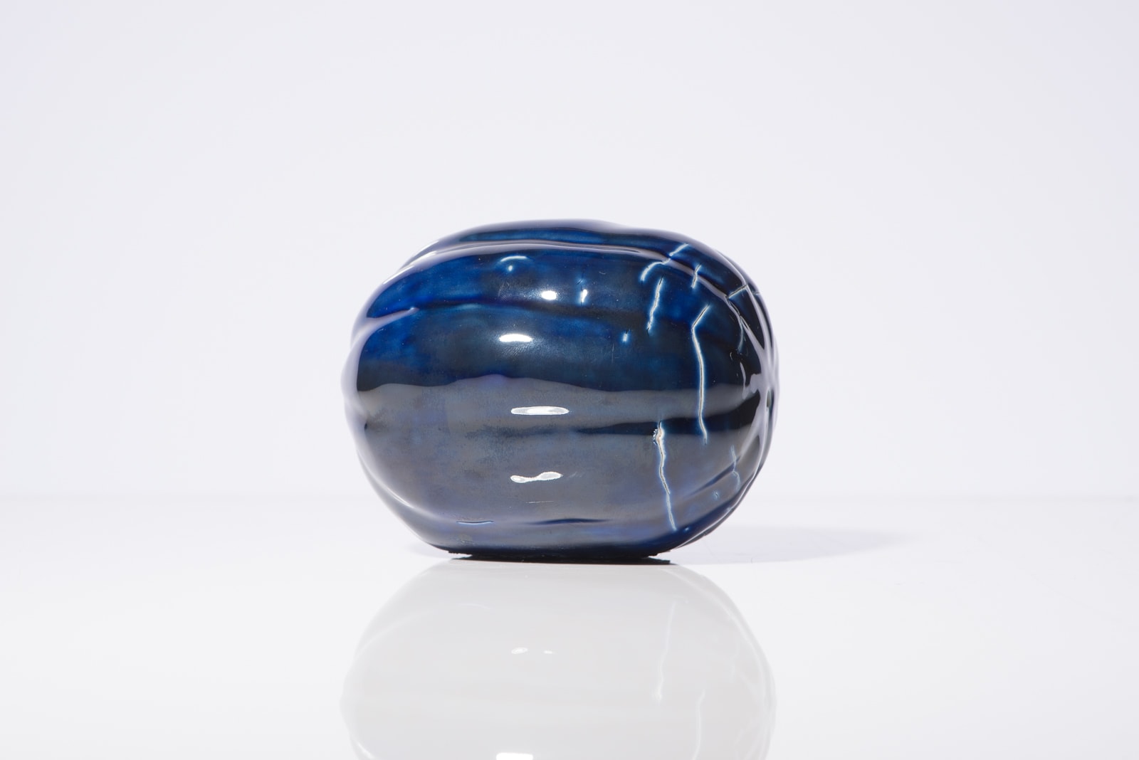 Quynh Dong, Please Talk To Me #4, 2015