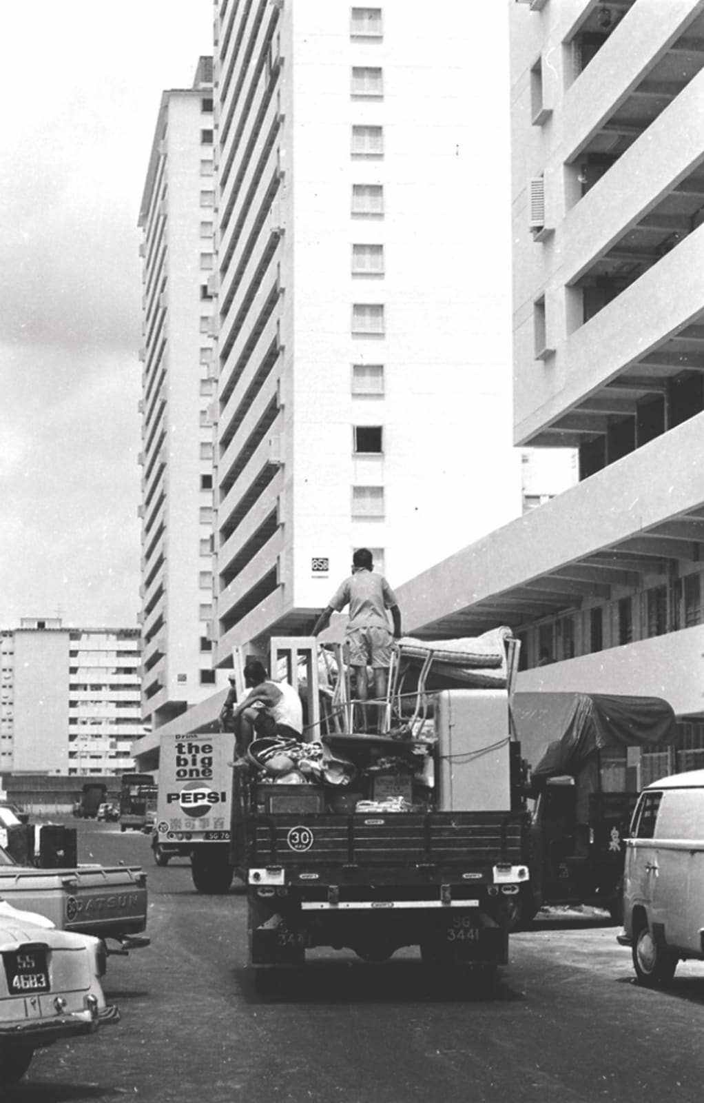 Loke Hong Seng, Moving Into a New Home, 1971/2015