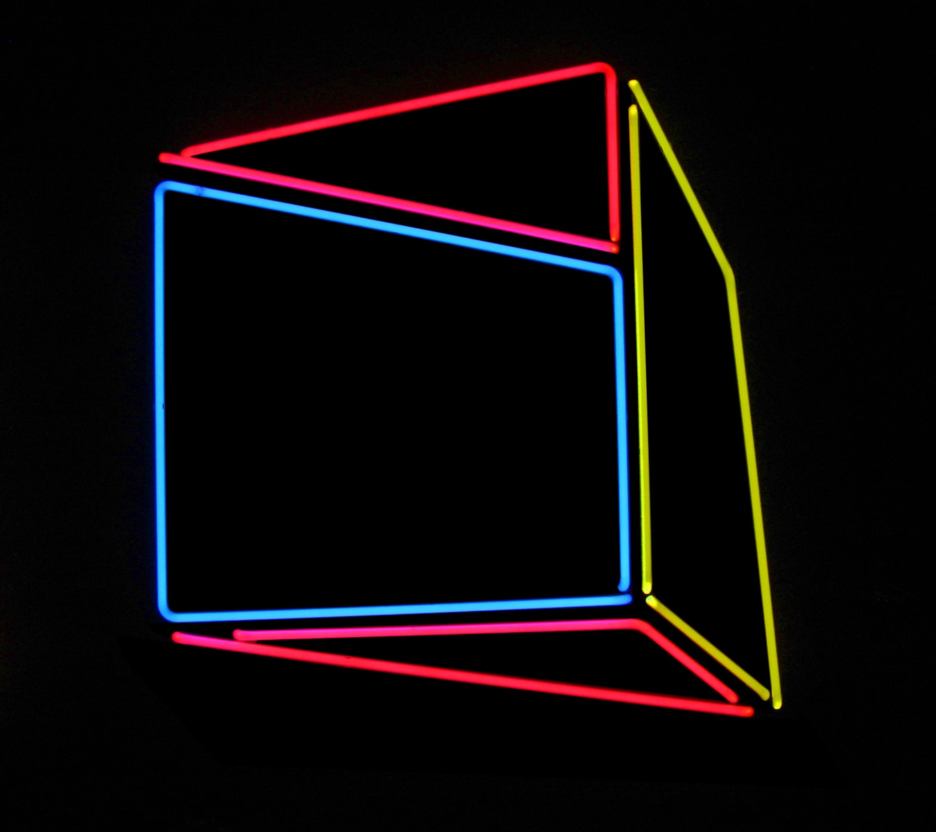 Anne Katrine Senstad, Soft Geometry Neon #04, 2015-2019