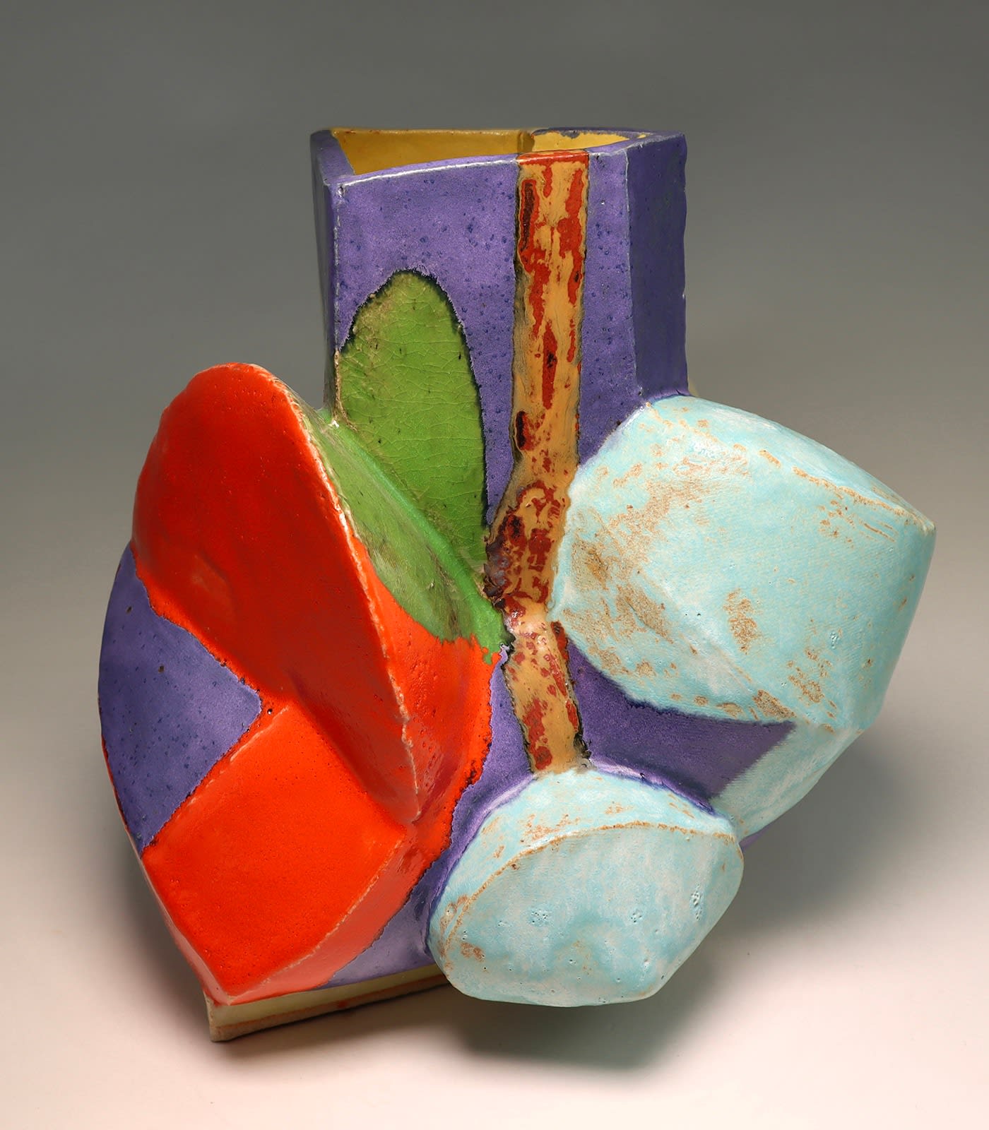 John Gill, Vase, 2022