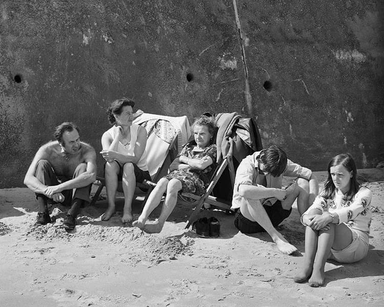 Chris Killip, Family, Whitley Bay, Tyneside, 1976