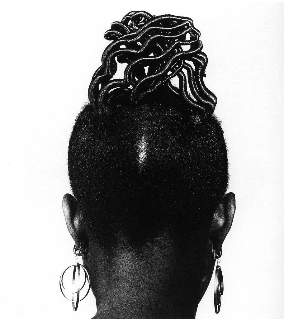 J.D.' Okhai Ojeikere, Suku Sinero Kiko, 1974
