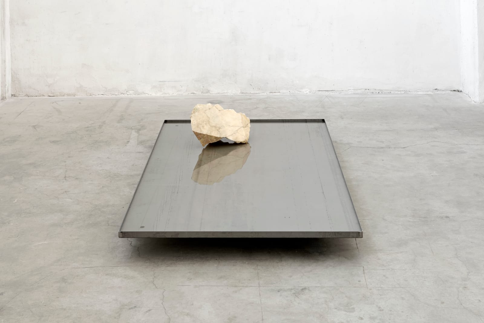 Fabrizio Prevedello, Sceso da una cava sul monte dentro lo zaino (pensando a Carlo Scarpa che pensava a Costantin Brancusi) (194) , 2017