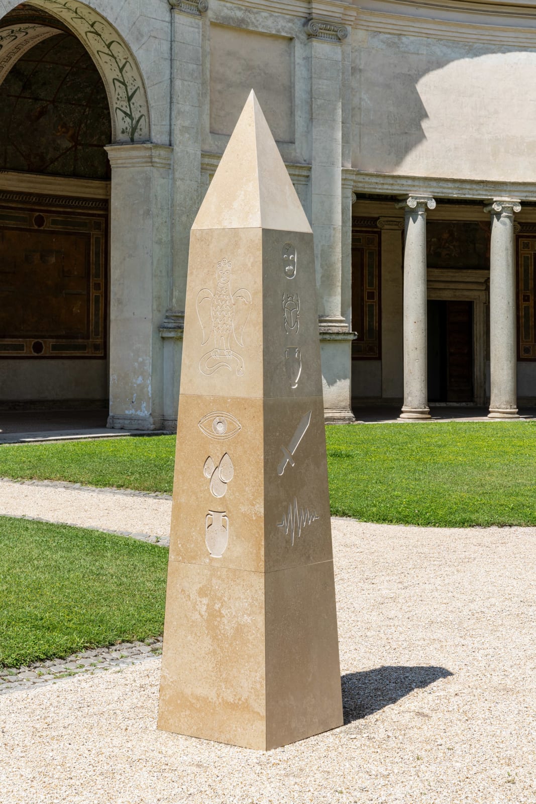 Evgeny Antufiev, Obelisk, 2020