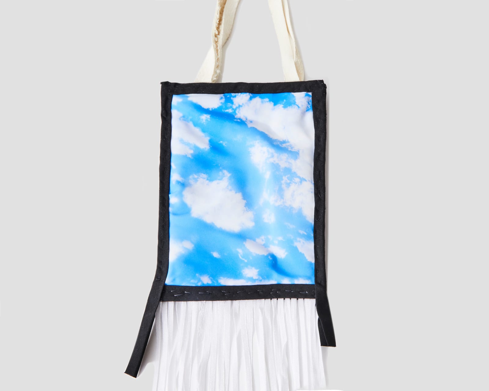 Carmen Selam, 23 Tamish, 2023