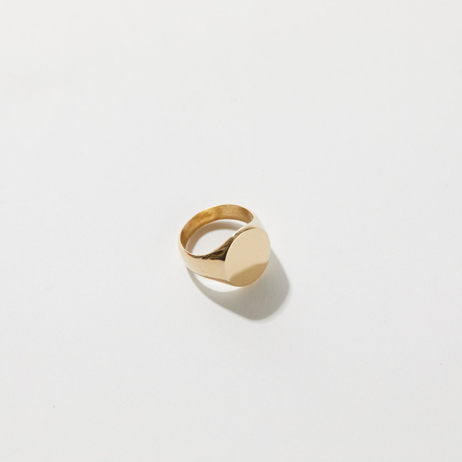 Kate Ruck, SIM SIGNET (Ring), 2021