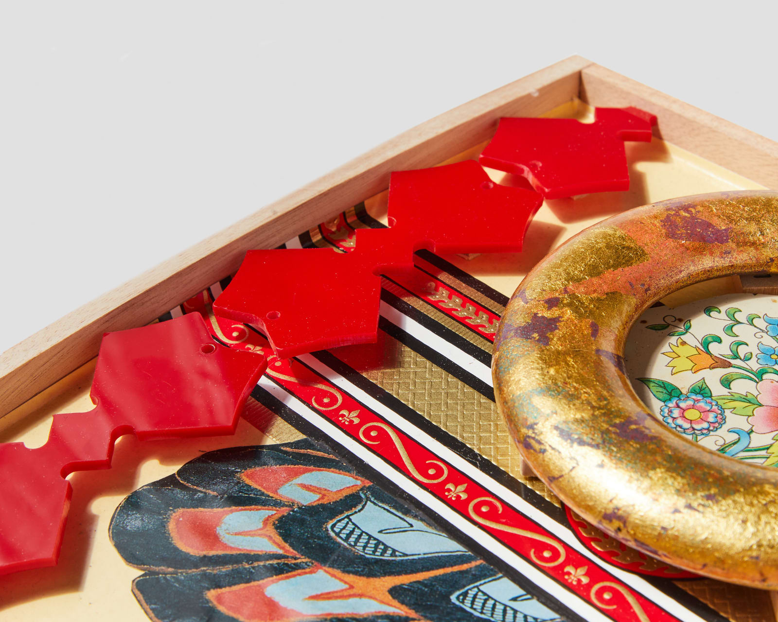 Robert Ebendorf, Objects of Curiosity (Center Flower), 2024