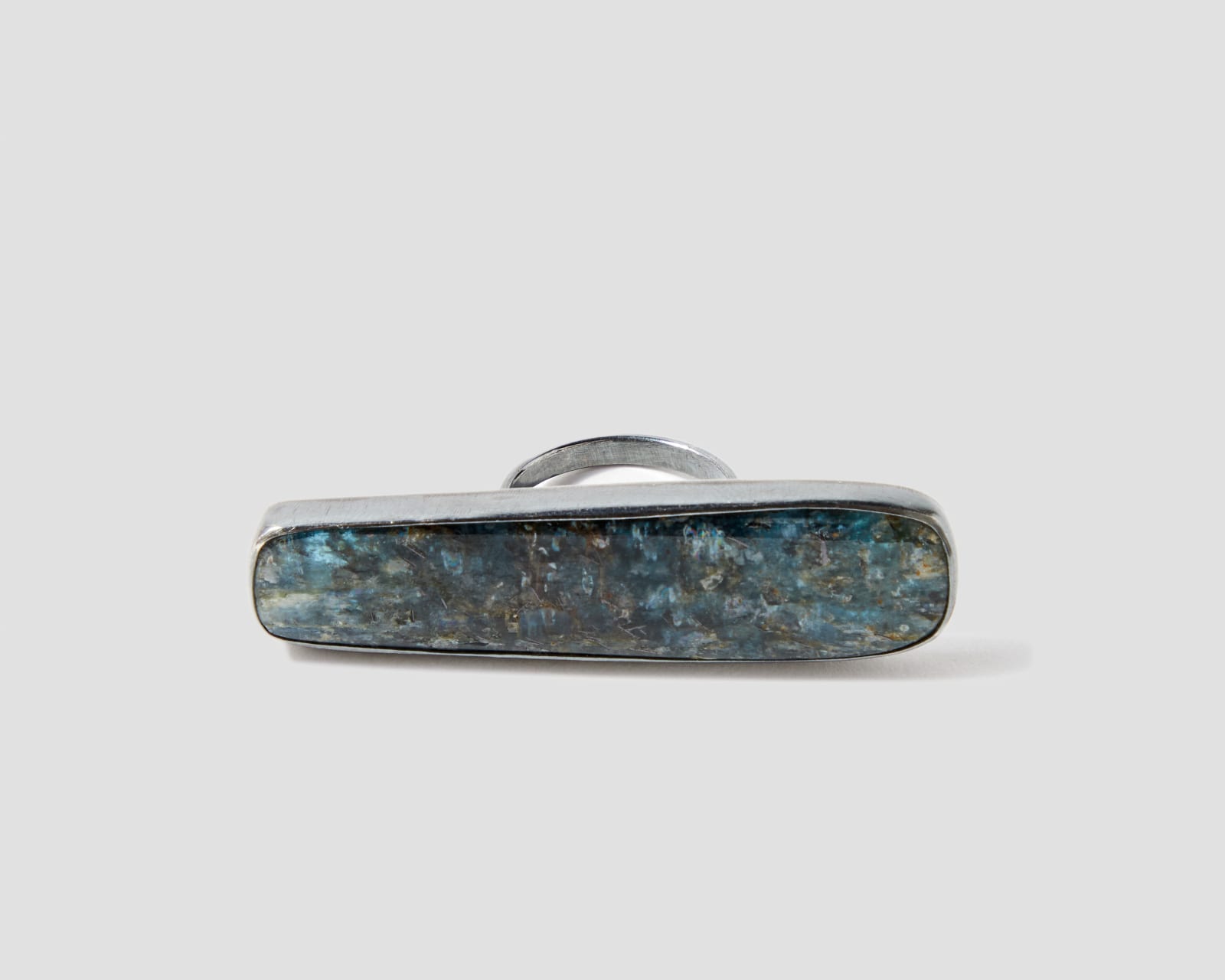 Emily Rogstad, Kyanite Line Ring, 2024