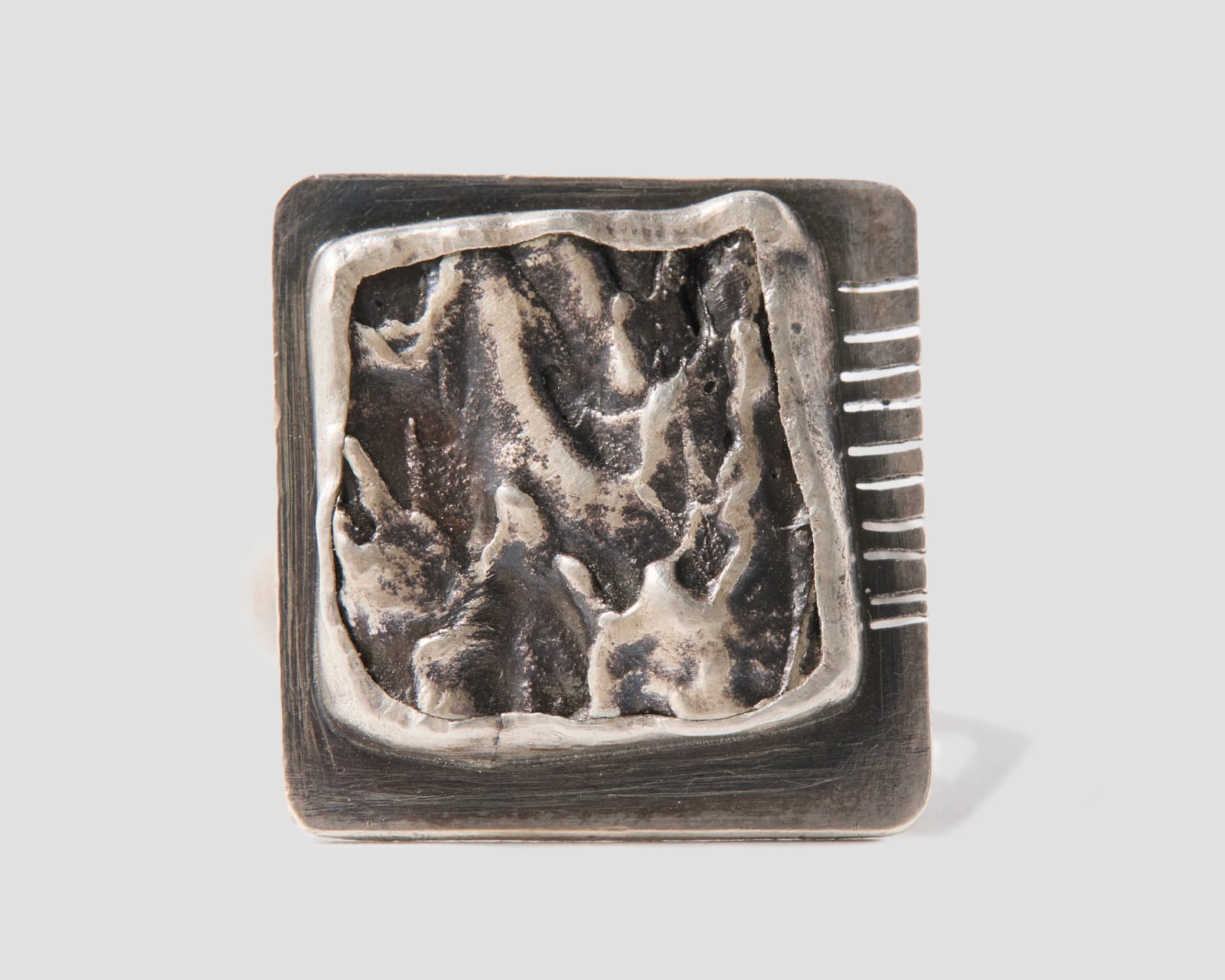 Robert Ebendorf, Modern Muse Ring, 2025