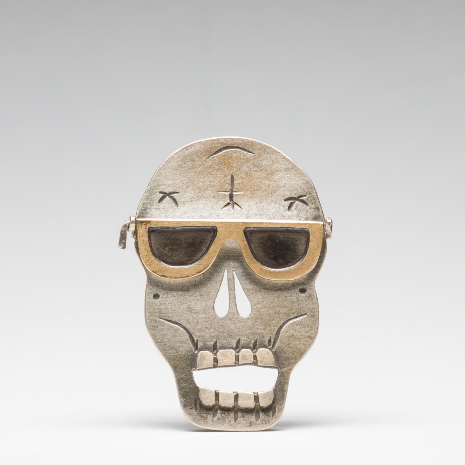 Carly Feddersen, Creeper Brooch 1, 2019