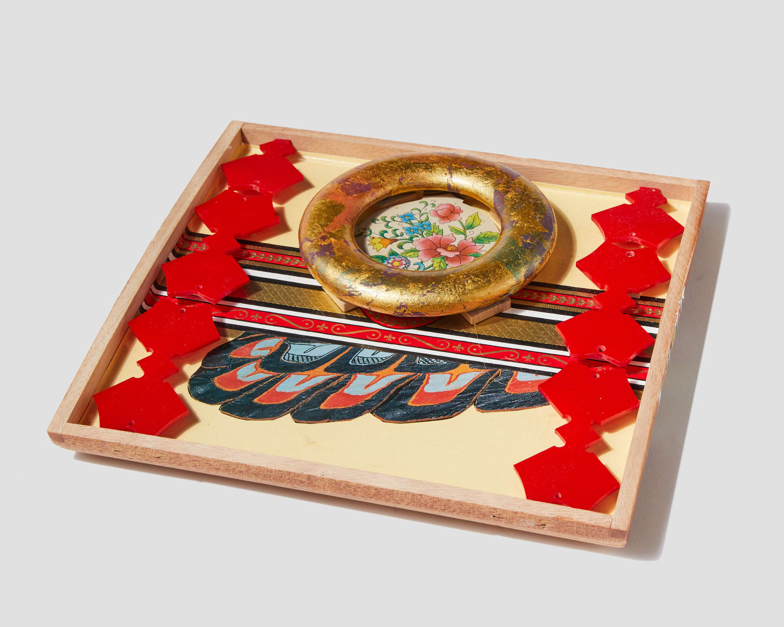 Robert Ebendorf, Objects of Curiosity (Center Flower), 2024